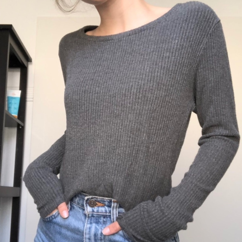 brandy melville sweater